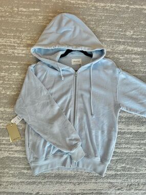 BNWT Aritzia Wilfred Free Pastel Blue Zip Up Hoodie Size 1